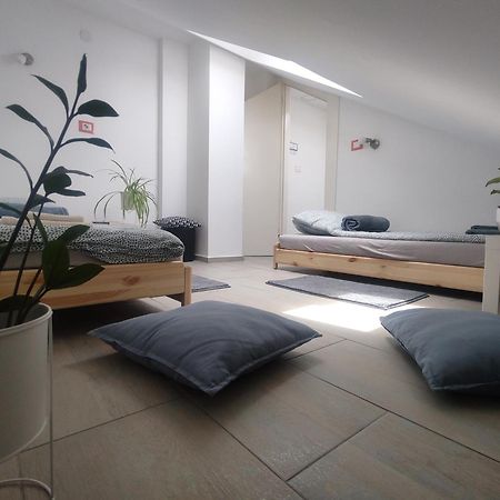 Twowheels Apartment - Apartment With Bicycles Нови Сад Екстериор снимка